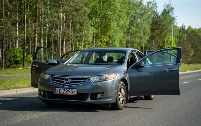 Honda Accord cena 30000 przebieg: 218000, rok produkcji 2009 z Toruń małe 277